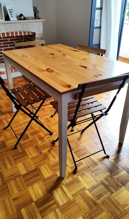 Conjunto IKEA: Mesa LERHAMN 118x74 + 4 cadeiras dobráveis TÄRNÖ