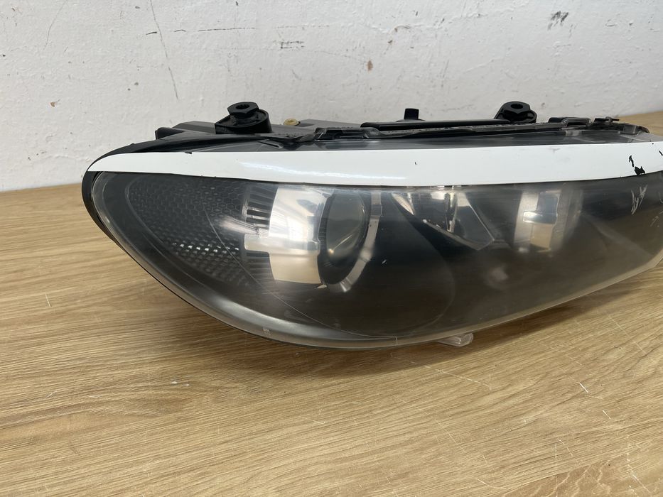 Lampy przednie Volkswagen Sirocco Xenon