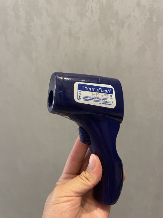 Термометр франция для ищмерения темп. Тела, жидкости, воздуха