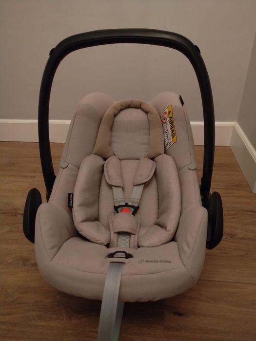 Foteliki Maxi cosi Rock, Pearl Pro i baza 2wayfix