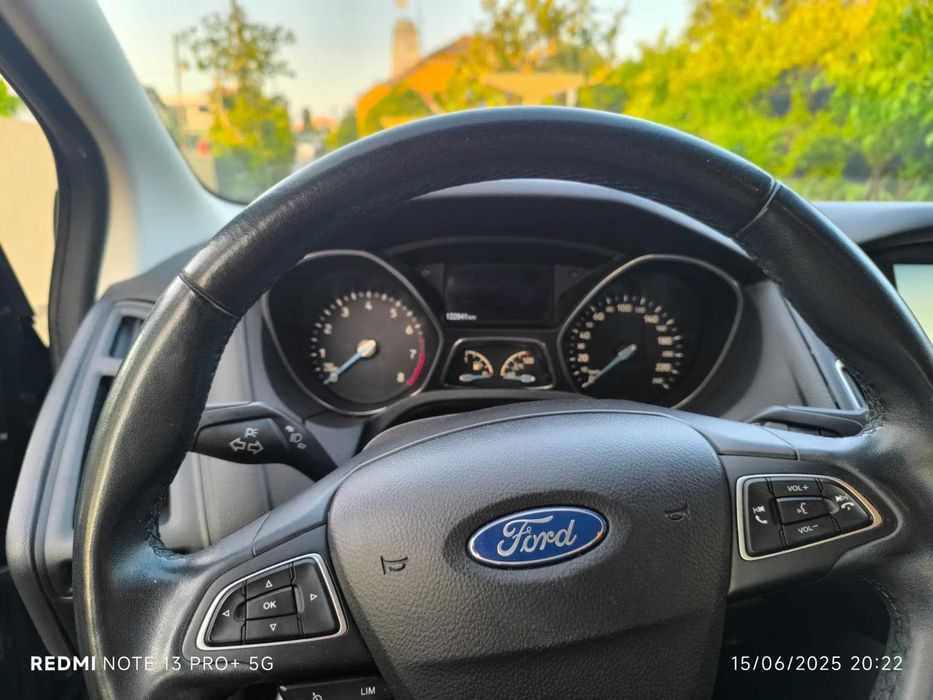 Carro Ford Focus