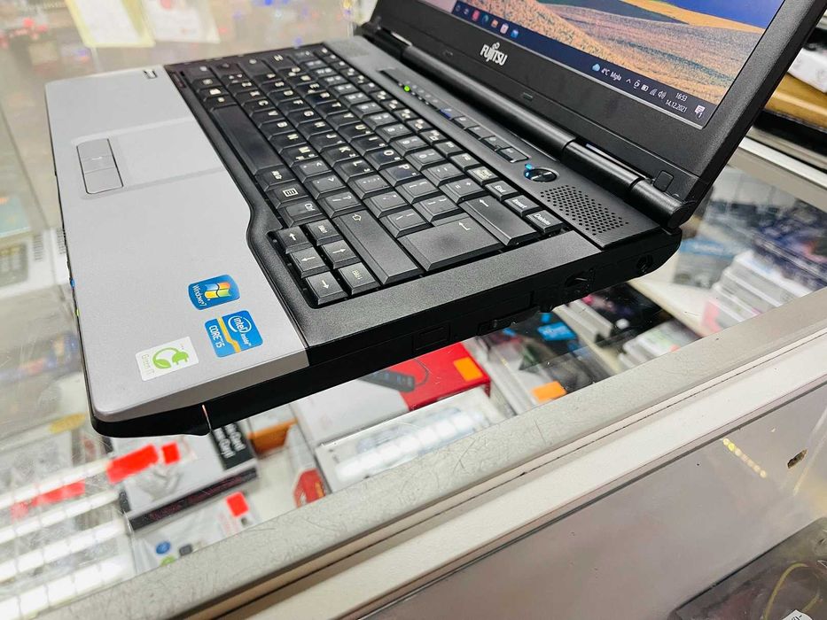 Laptop FUJITSU S752 14 i5-3320 8GB 500GB Win10