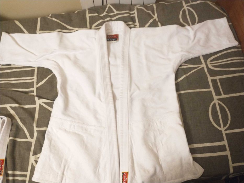 Fato (gi) para aikido Tengu tamanho M