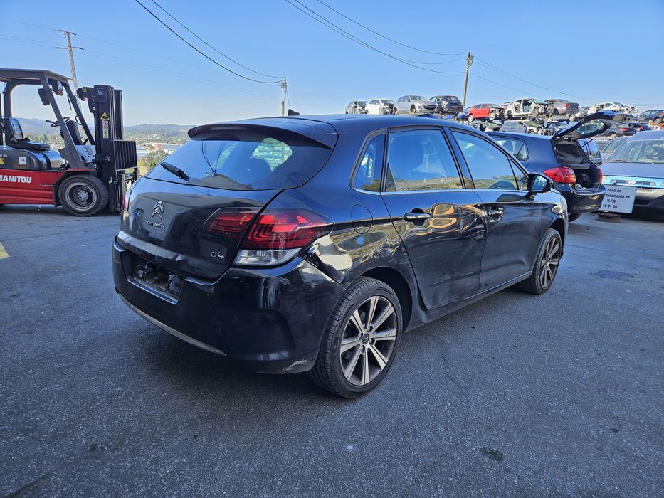 Citroën C4 II 1.6 BlueHDi de 2016 para peças