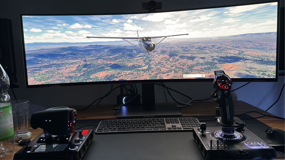 Samsung Odyssey OLED G9 49” | QD-OLED | 144 Hz | 5120×1440