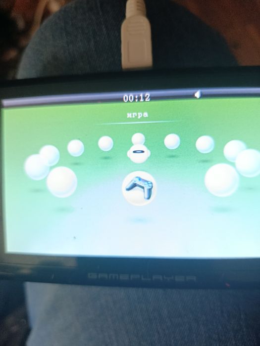 Продам игровyю консоль gameplayer