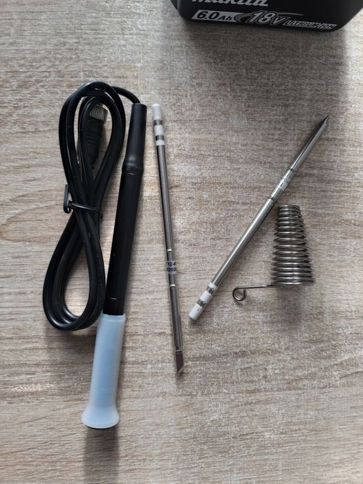 Lutownica akumulatorowa Handskit z akumulatorem Makita 6Ah