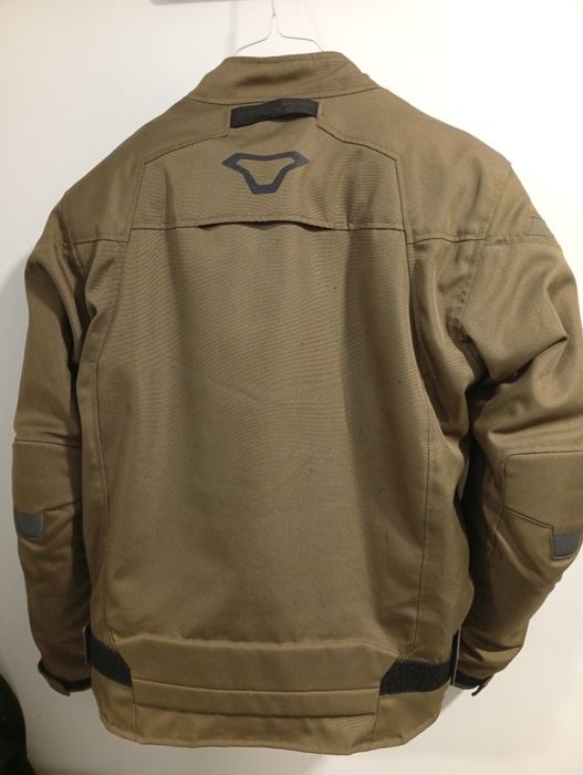 Blusão MACNA dutchdesign