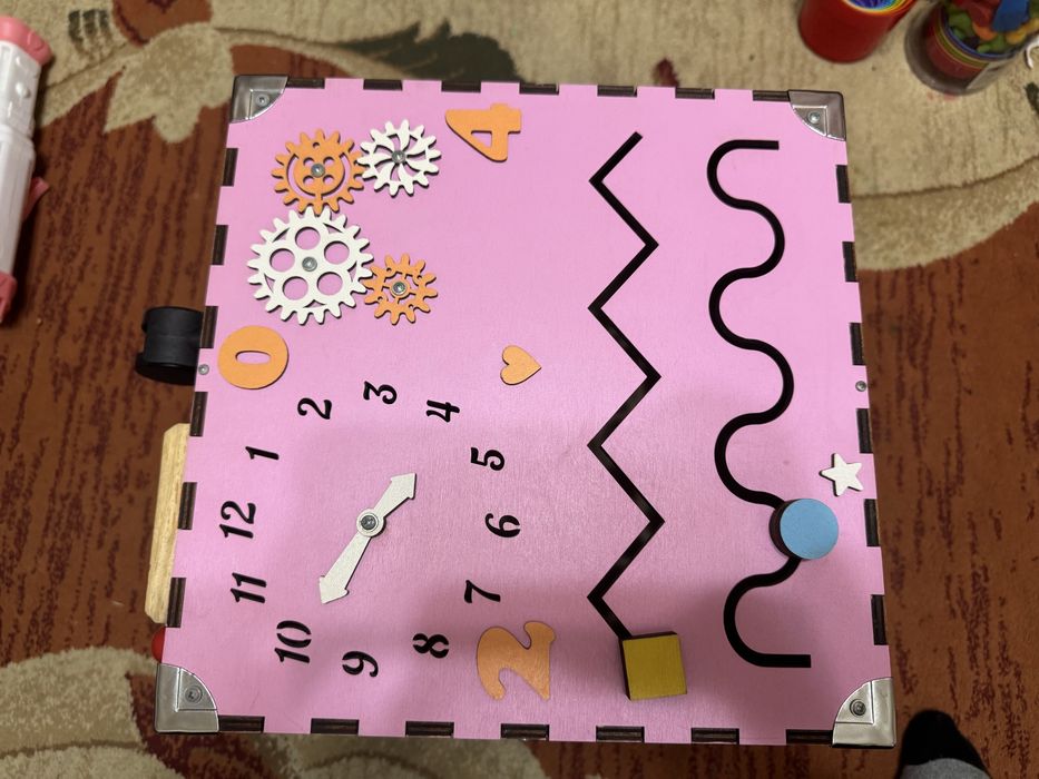 Бізікуб для дітей