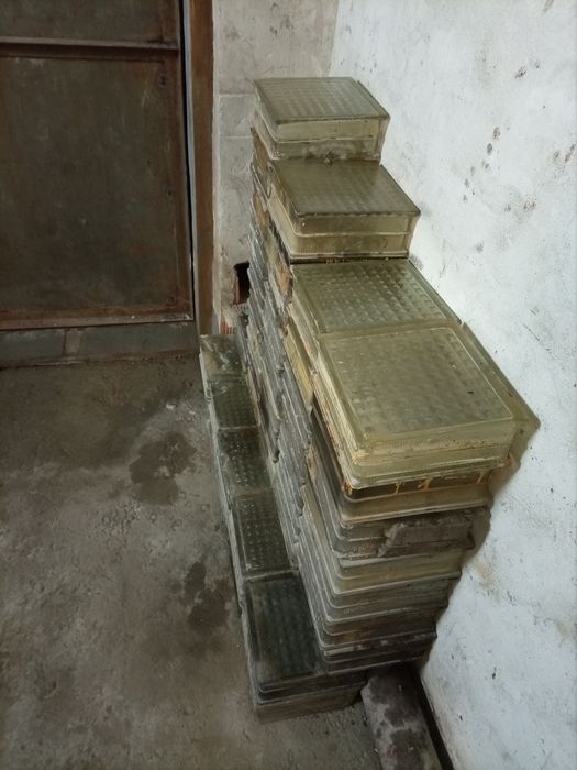 Стеклоблок, стеклянная плитка, кирпич