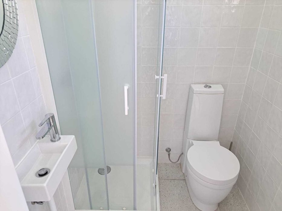 Quarto (com despesas incluídas) junto à Escola Agrária e ao Hospital