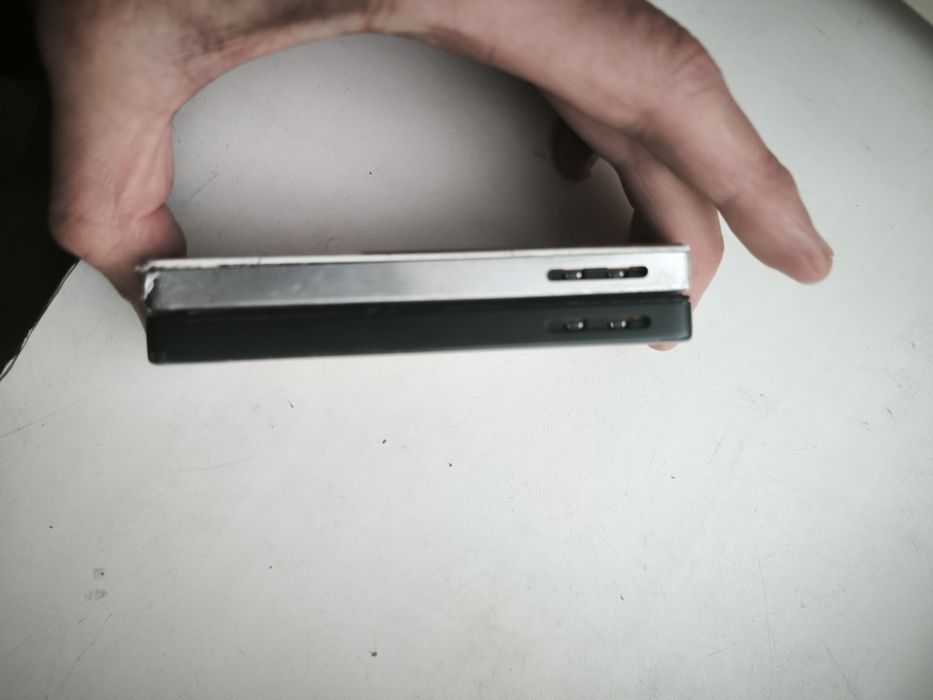 Nokia 515 під заміну корпуса  2шт