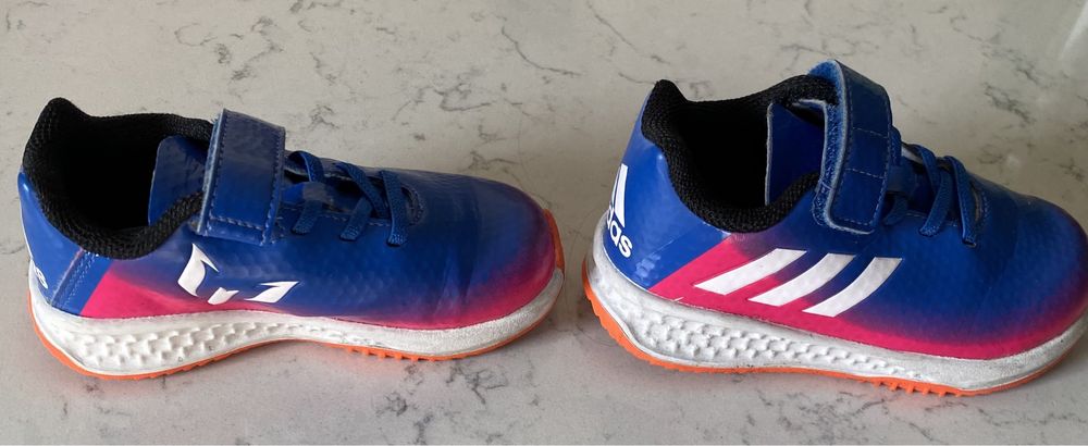 Halówki/turfy adidas rozm 23