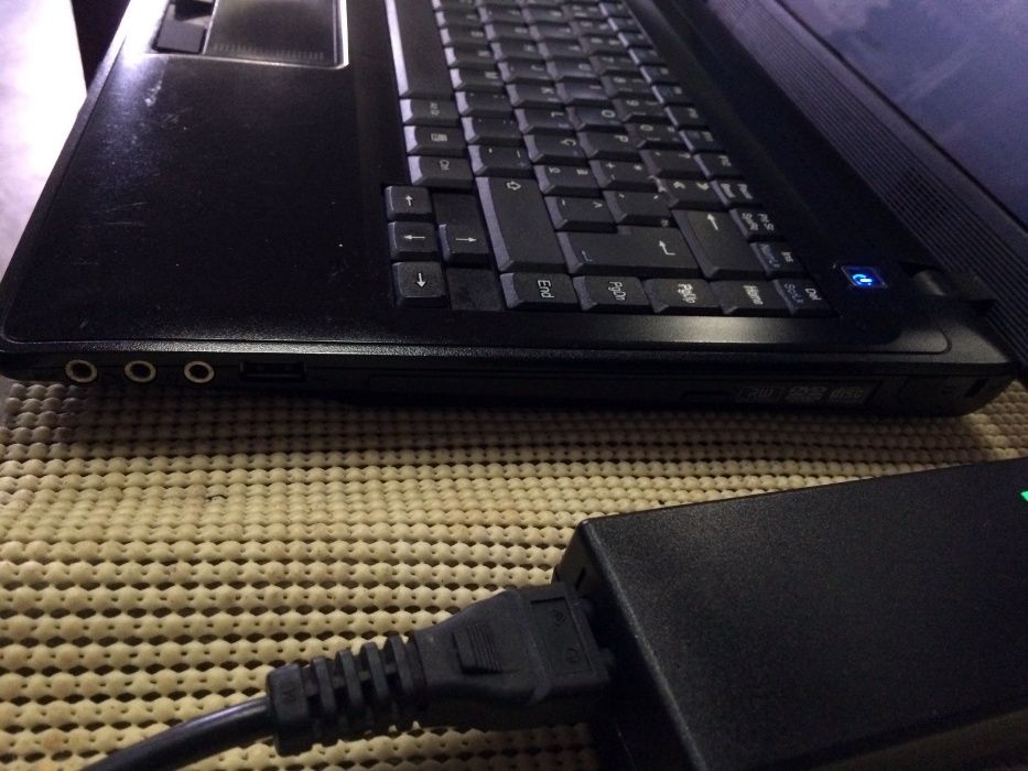 Completo ou Pecas - Insys M746S (intel GL40) Core 2 Duo 3Gb 200Gb