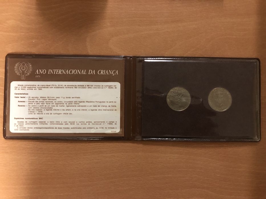 25 escudos ano internacional da criança com expositor edição limitada