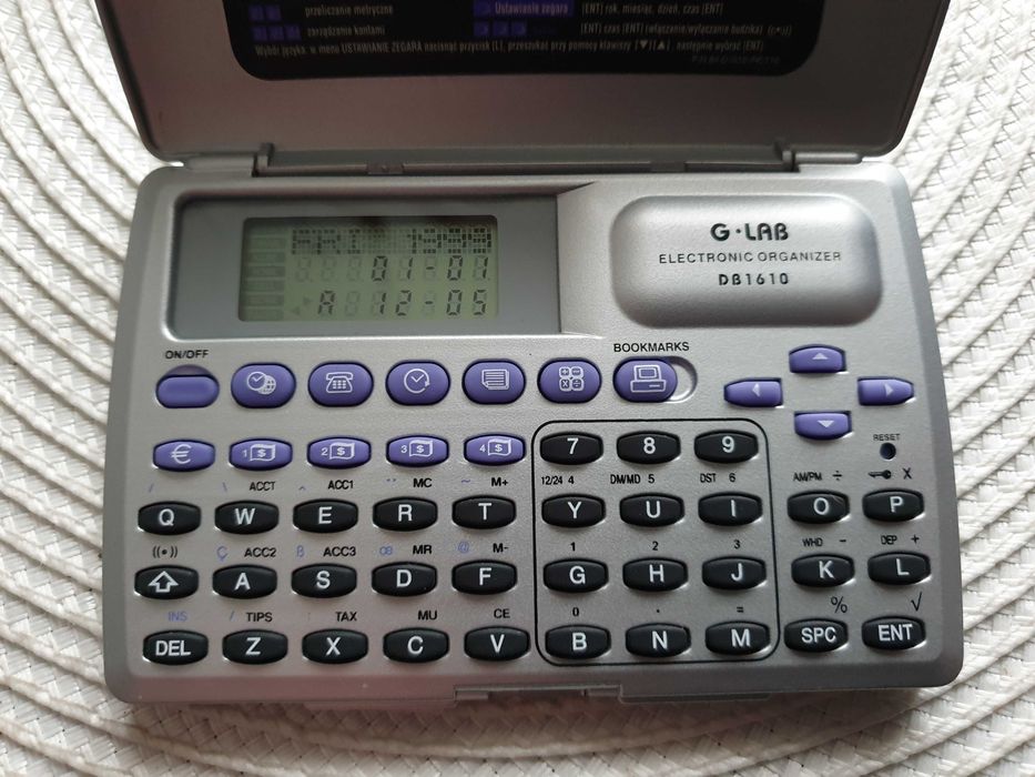 Elektroniczny organizer DB1610.