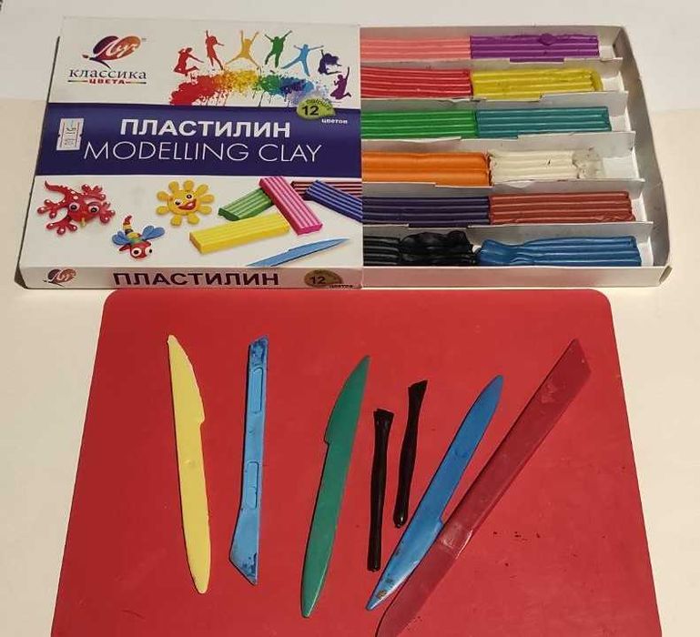 Пластилін, крючки для летіння резинок, фарби акрил