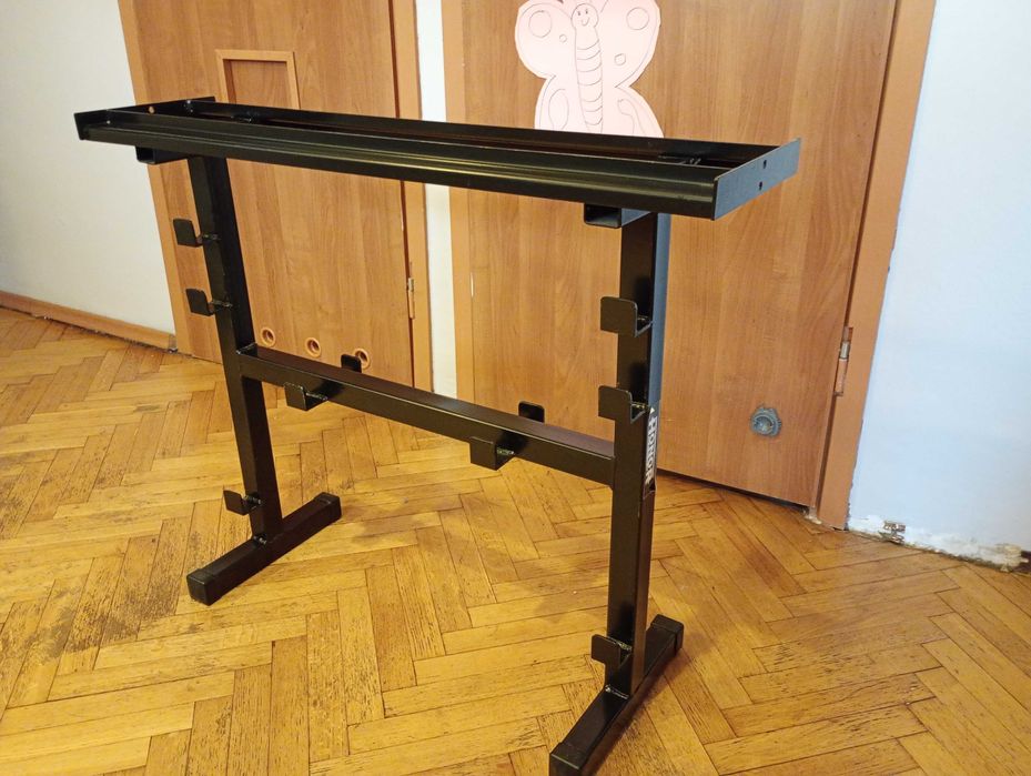 Stojak na hantle i gryfy