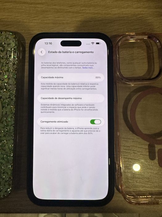 Iphone 14 pro max dourado