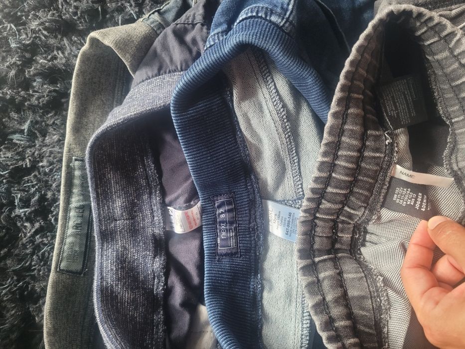 Spodnie joggery 152