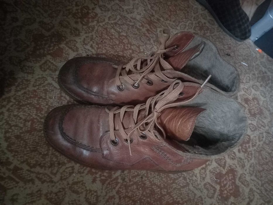 Ботінки зимові з натуральної шкіри та цигейку розмір 44