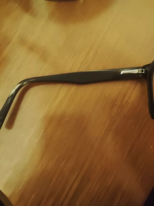 Óculos graduados Osiris – armação em bom estado