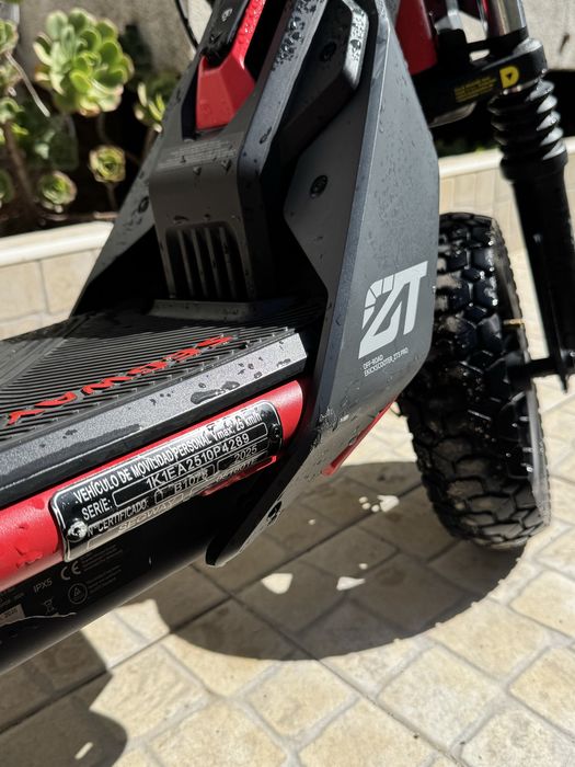 Trotinete elétrica ZT3 Pro segway