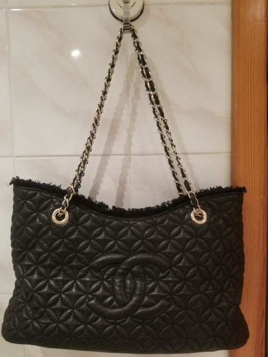 Сумка Chanel кожаная Франция