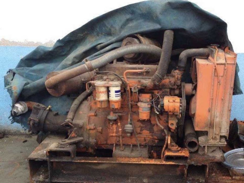 Motor Perkins 4 cilindros para giratória marca FAI