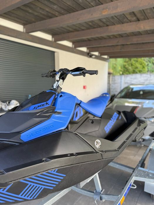 Wynajem skuter Spark Trixx 2023