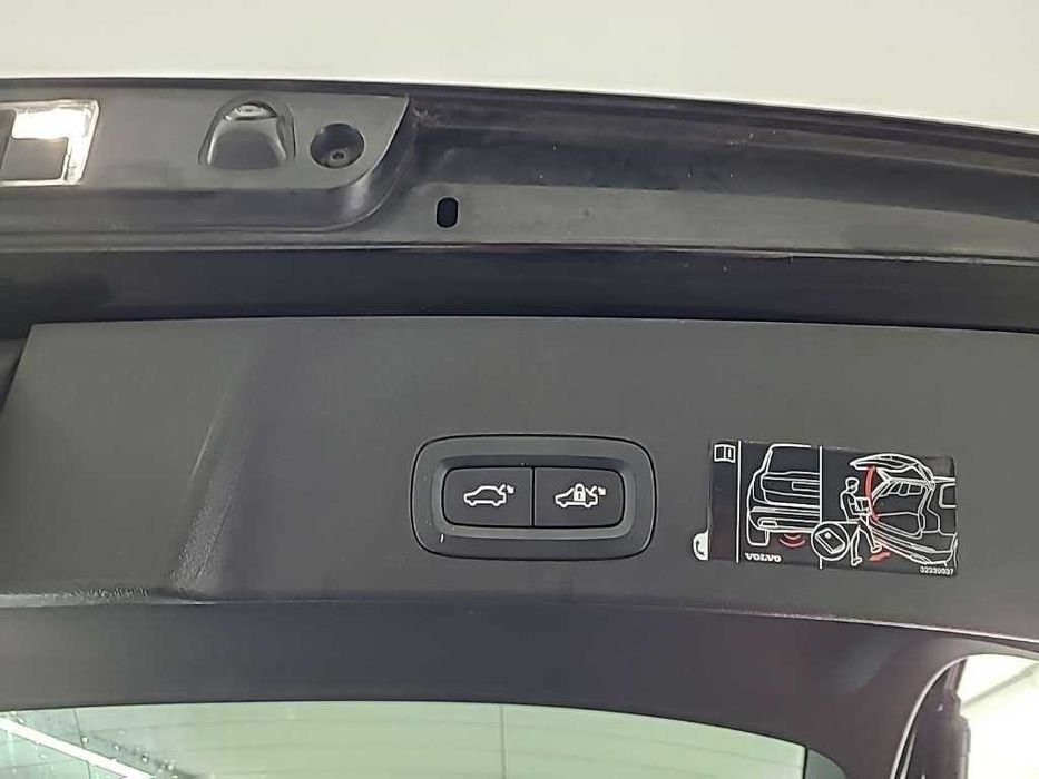 Volvo 40 409 cv 79 kWH  TWIN MOTOR 410 CV IVA DEDUTÍVEL 100% Eletrico