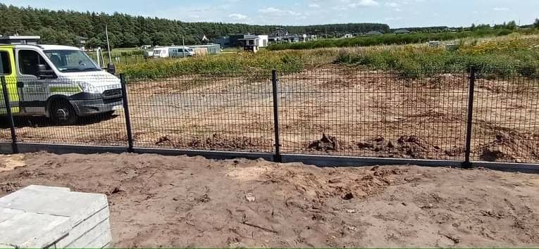 Ogrodzenie panelowe panele ogrodzeniowe słupki producent