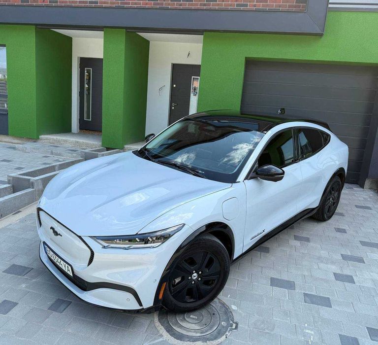 Оренда автомобіля Ford  Mach e , Прокат авто Rent avto , Оренда авто