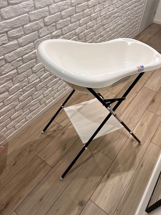 Wanienka ze stelażem Lulu design