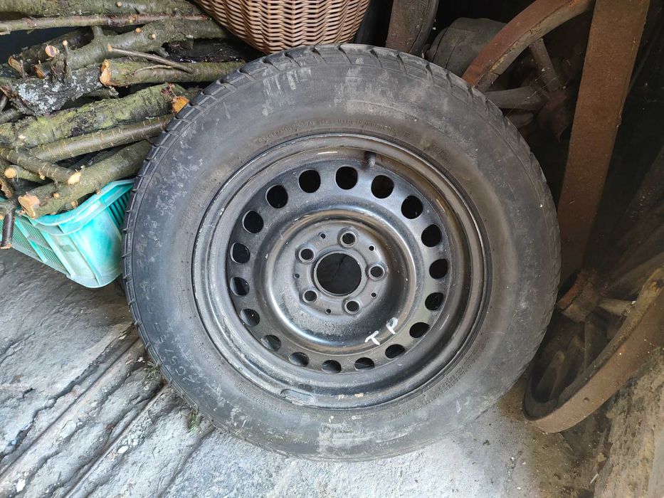 2 koła + 4 kołpaki mercedes w124