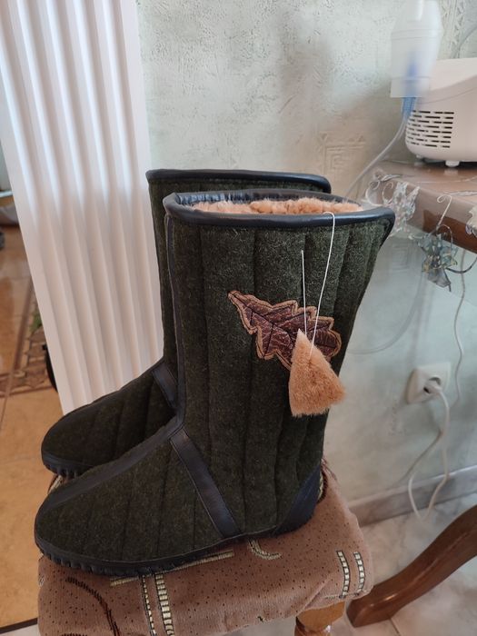 Шию валянки  з овчини  для мисливців, рибалок, лісничих.