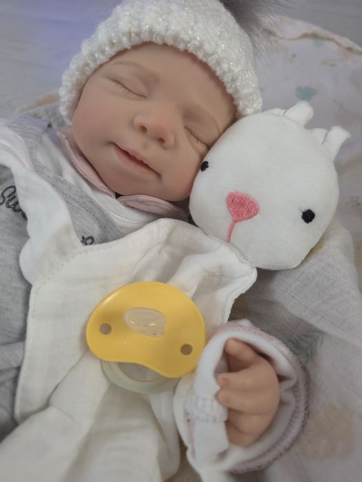 Bebé Reborn Menina Realista Silicone Sólido Completo 45 cm