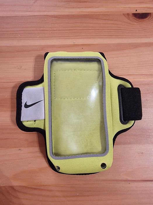 Opaska na ramię Nike