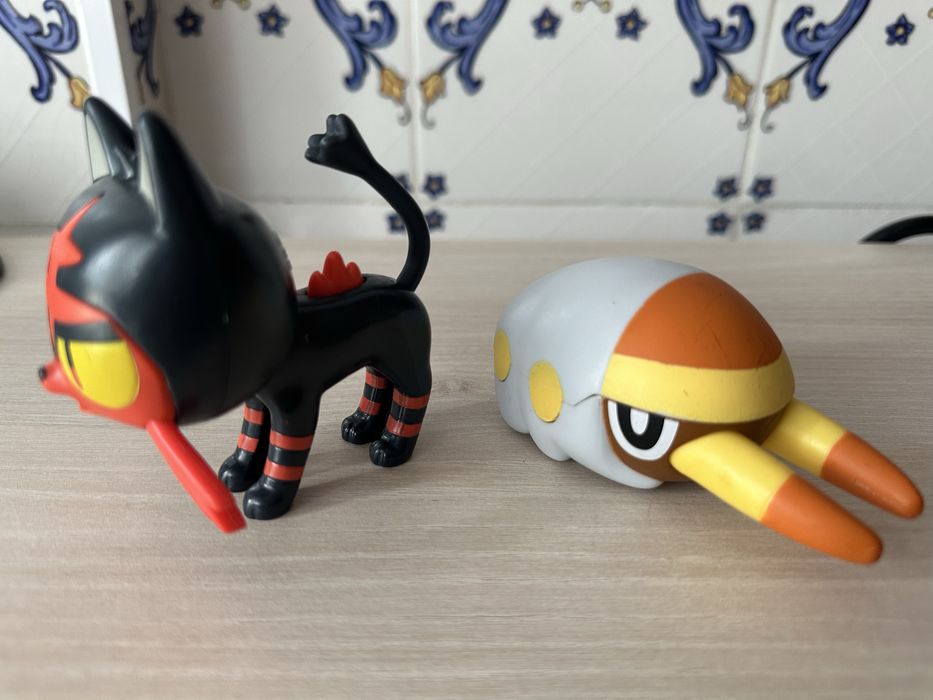 Videojogo nitendo pokemon tazos pikachu bonecos jogos