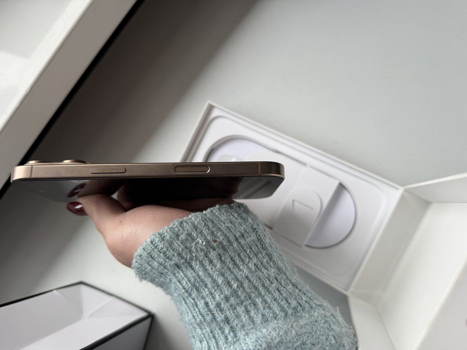 Telefon I phone 16 PRO