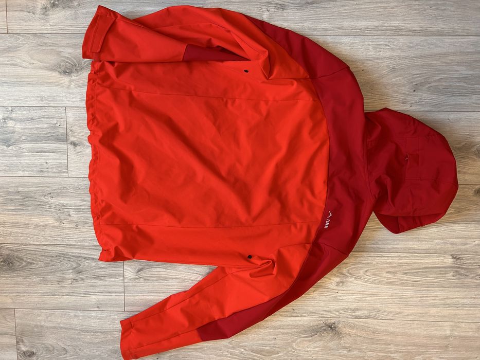 Kurtka softshell Elbrus.