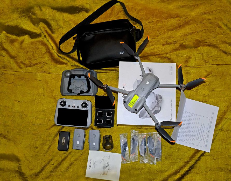 Dron DJI Air 2s – wersja z kontrolerem DJI RC (z ekranem)