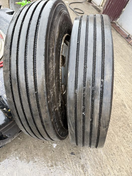 Шини з дискам для Зіл 130 10р22.5 (безкамерні )