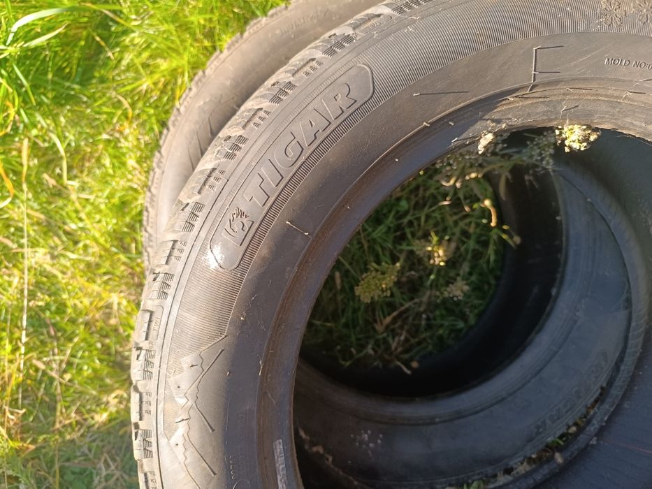 Opony zimowe 235/55 r17 Tigar