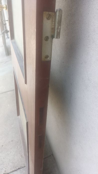 Portas madeira Maciça com vidros com aros e guarnições