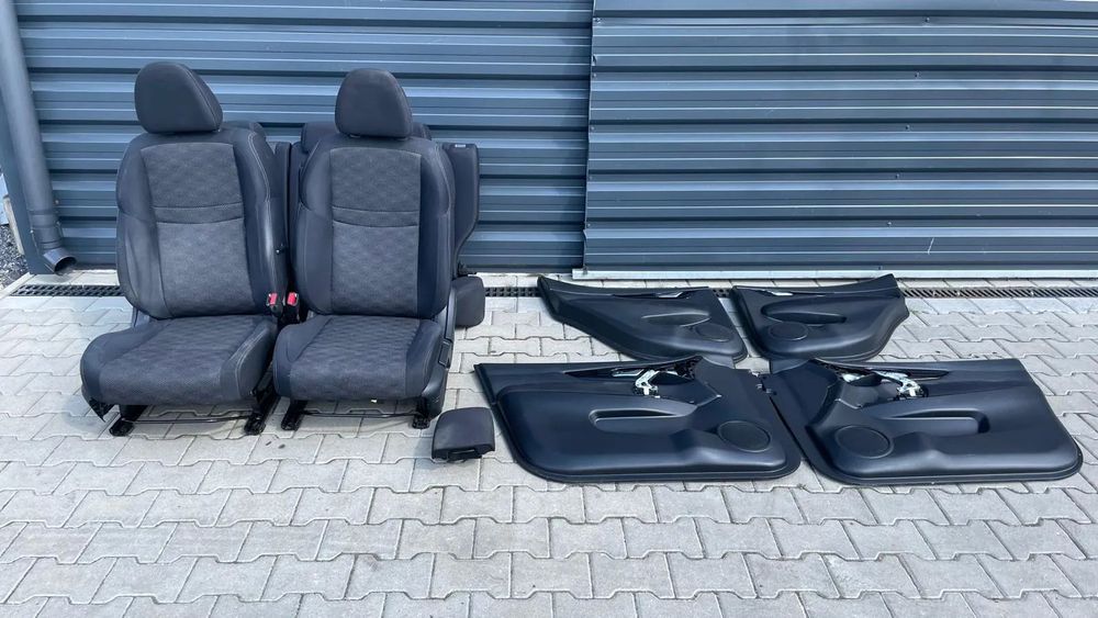 NISSAN QASHQAI II J11 FOTELE WNĘTRZE PRZEKŁADKA DUŃCZYKA