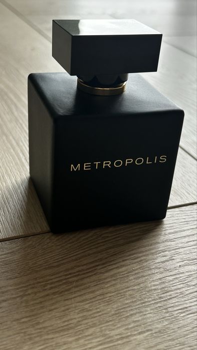 Парфуми Metropolis від Parfums Genty