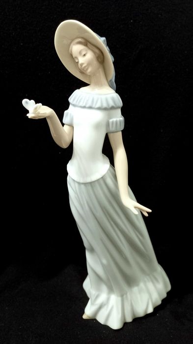 Статуэтка NAO Lladro, высота 30 см