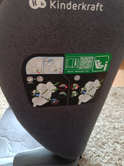Vende cadeira de bebê para auto com isofix - pouco usada .