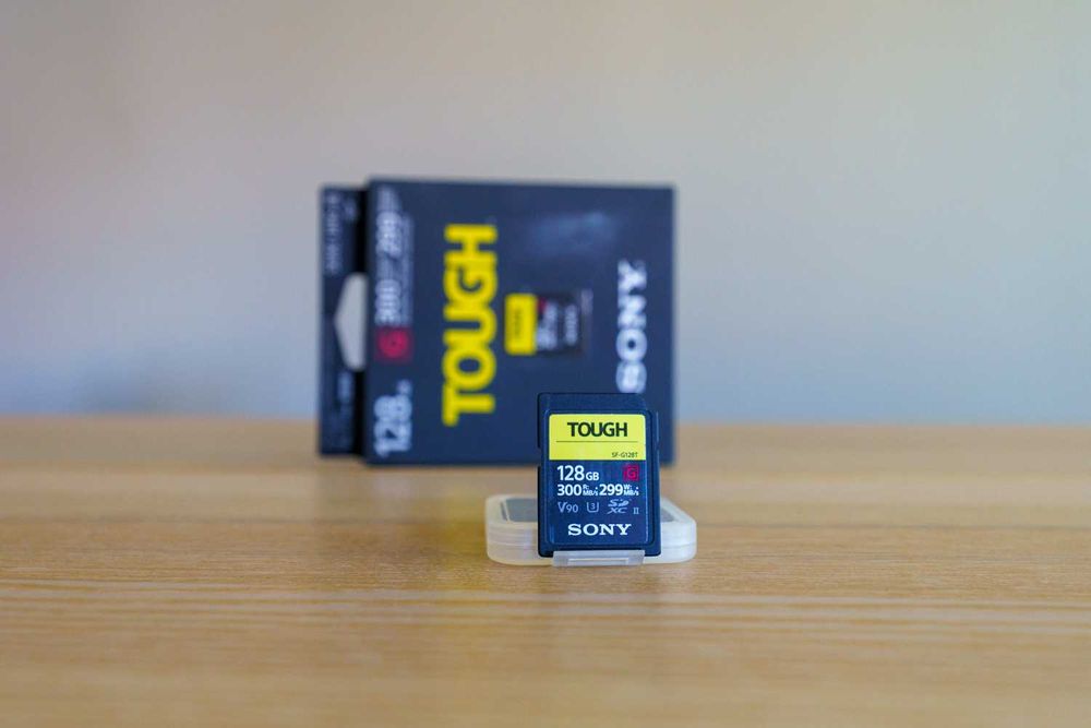 Cartão de memória profissional – SONY G TOUGH SDXC UHS-II 128GB (em ótimo estado)